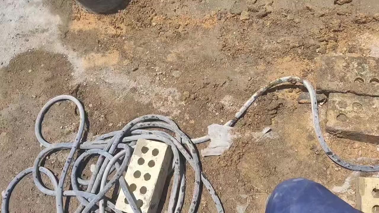 سلام عليكم خلفه بناء درجه اوله ستلام مهندس
ارضي 350 طابق 450 التواصل***********/‏‪0776 263 3239‬‏
