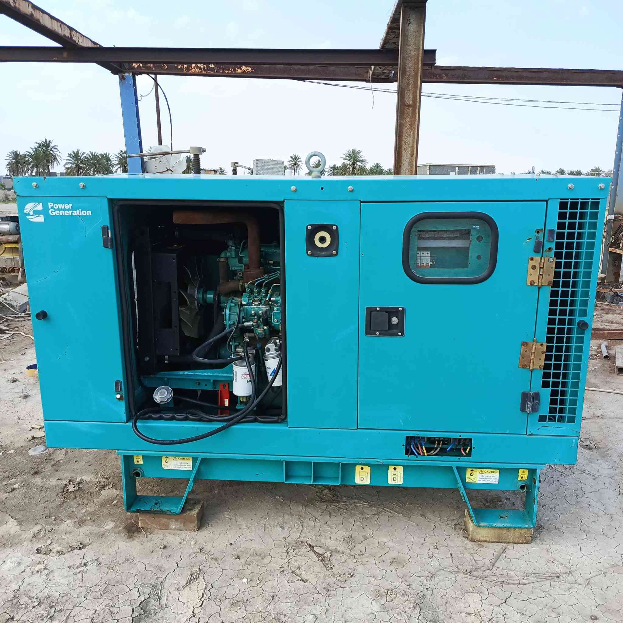 سلام عليكم 
لبيع مولد كمنز 3 بستم بلادي 
مكان واسط حفريه
سعر 28 ورقةبي مجال 
تواصل ***********
