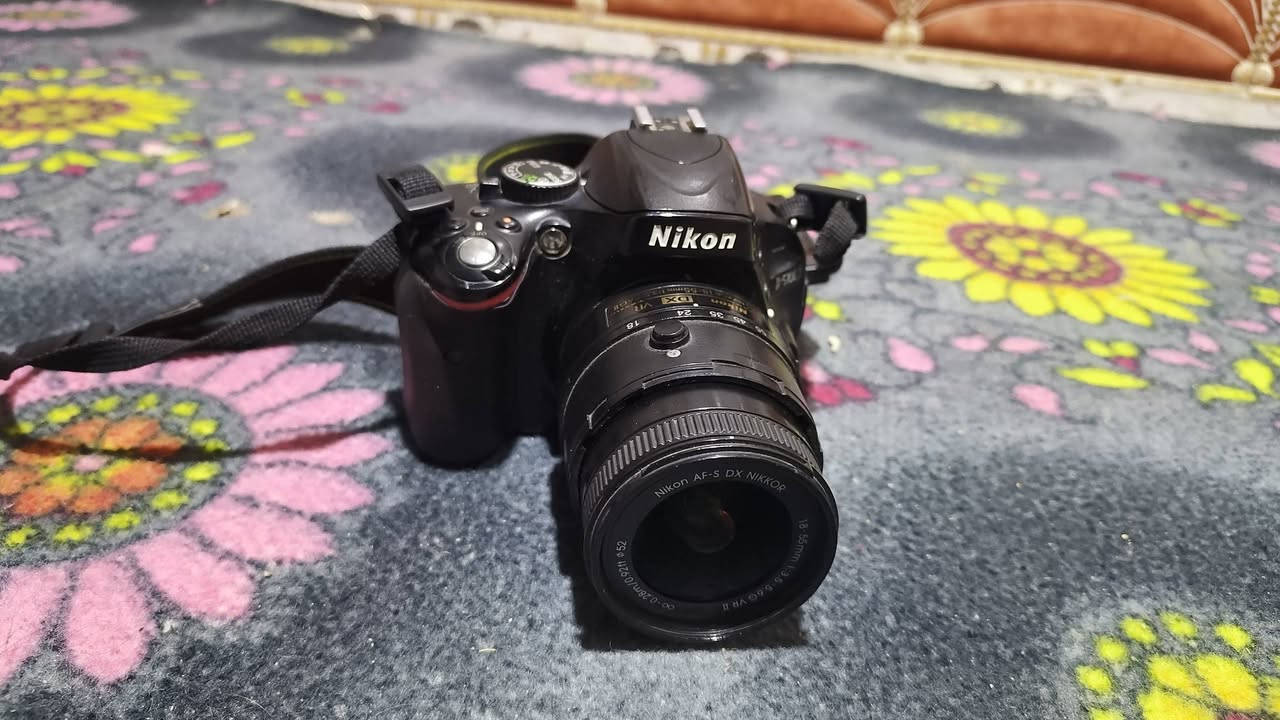 السلام عليكم للبيع نيكون دي 5100
وياهه شاحنه وكيبل نقل صور وجنطه
ورام 16كيكا 

مكاني بصره  السعر 225وبيهه مجال قليل 

للستفسار ***********
