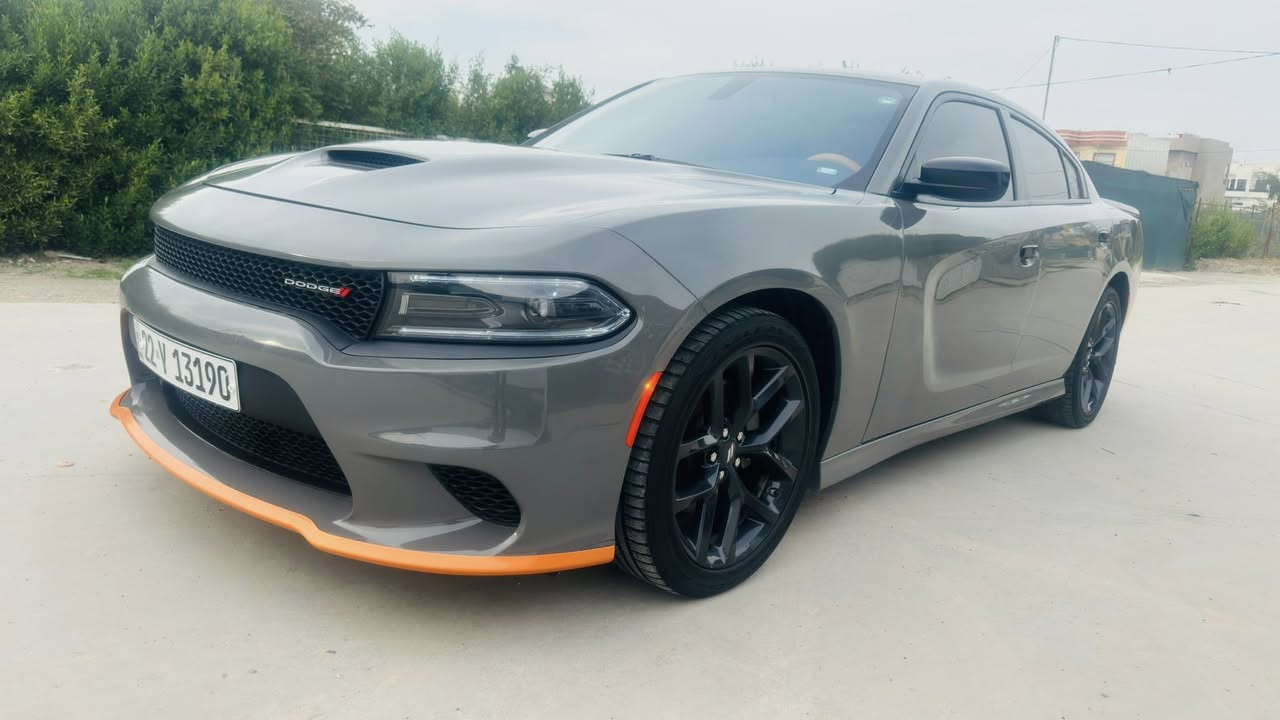 جارجر موديل 23 
الون سمنتي مواصفات جيتي معروفه /ضرر جاملغ امامي صبغ وربع باب السايق بدون ايبرباك ضرر سطحي صور الظرر مرفقه بالمنشور 
ماشي 45الف ميل 
شاشه كبيره كاربلي 
بيه موافقه تظليل 80 بالميه 
هزه سنويه جديد بسمي 
مكانً السياره كركوك سعر 298
***********
