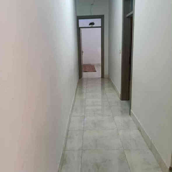 #دار للبيع:-- مساحة  160م -♦رقم 
#موقع:--حي نصر قرب جامع مدينة منورة
...................... 
#موقع مميز جدا
#فرع عريض
#بناء فول مواصفات 
#فول سيراميك
#نظام دكت مركزي
................ 
محتويات 
#غرفتين  نوم+مطبخ+هول +استقبال +صحيات 
بيتونة 
.......................... 
سعر 70مليون مجال
............................. 
للاستفسار اتصال عالرقم
 ***********
***********
او راجع مكتب عقارات اسيا
عنوان مكتب سايدين قادسية وبنجاعلي مقابل صيدلية شيخاني
