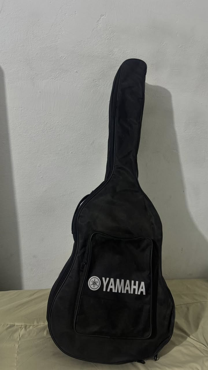 للبيع  كيتار C40 ياماهة جديد مامستخدم نضيف كلش بل اضافة ويا جنطة +( اكو توصيل لجميع الحافضات ) 
للاستفسار اتصل : ***********
