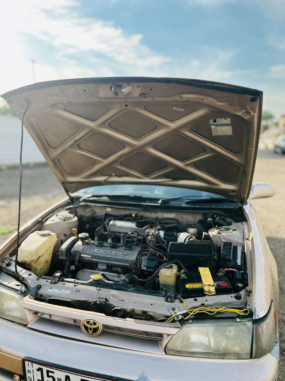 سلام عليكم
كورلا موديل 1992 
صبغ جمايلة 
تفاصيل /
محرك/1600 
صدر امامي خلفي جديد مصروف عليها 
السعر 50 وبيها مجال للشراي 
تواصل على رقم ***********
متواجد فقط واتساب ورقم
