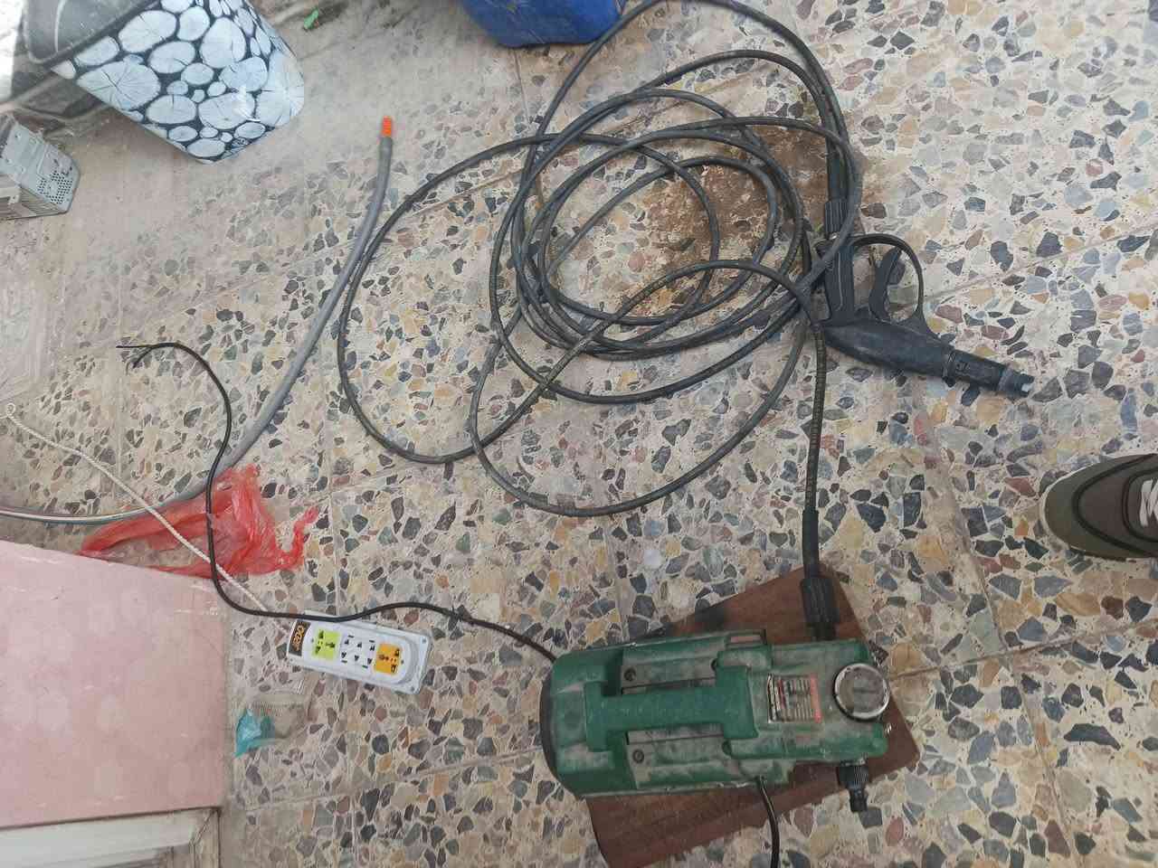 فارة الماني للبيع السعر 60 بغداد الزعفرانية ***********
