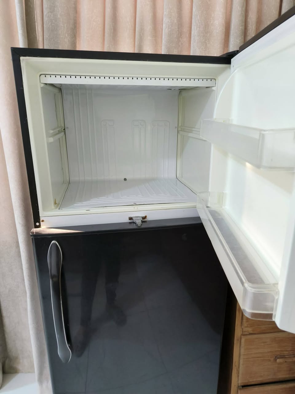 ثلاجه بروده قليله للبيع سعر 75 وبيها مجال


**إذا كنت صاحب هذا الإعلان وتريد حذفه لأي سبب، رجاءا أرسل رسالة إلى الدعم الفني**