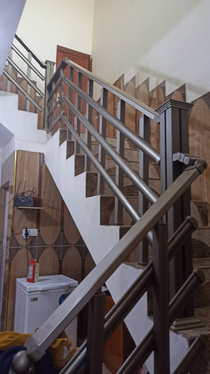 البيت للبيع   المساحه 125
العنوان. الغالبية 
ديالى
***********البيع مكاتبة مصدقه  فقط
