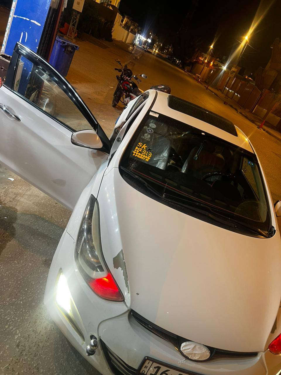 السلام عليكم 🫶
النتره للبيع السياره مفوله موا صفات
2016 🧐😒 السياره كفاله عامه من الصبغ بيها بارد بس
المواصفات
شاشه👁️‍🗨️ 
كامره 🎥
مفتحه  🔰
اشاير مري
السياره منضومه زنون عالي أو ناصي
اشاير زنون 
تحكم ستيرن جهتين 
نضام يكو اقتصاد بلوقود 
المكينه 1800💪💪🛩️🛩️🚀 
ملاحضه : السياره بيها بس باب الصدر مرخايه اثر تطبيع
السياره مكينه او كير مكفولات
حداديه 90٪
 السياره تخم تاير جديد
 مكان نجف كوفه
السعر :128 أو بي مجال
الرقم :***********
ملا حضه :السياره   كفاله عامه من الصبغ
