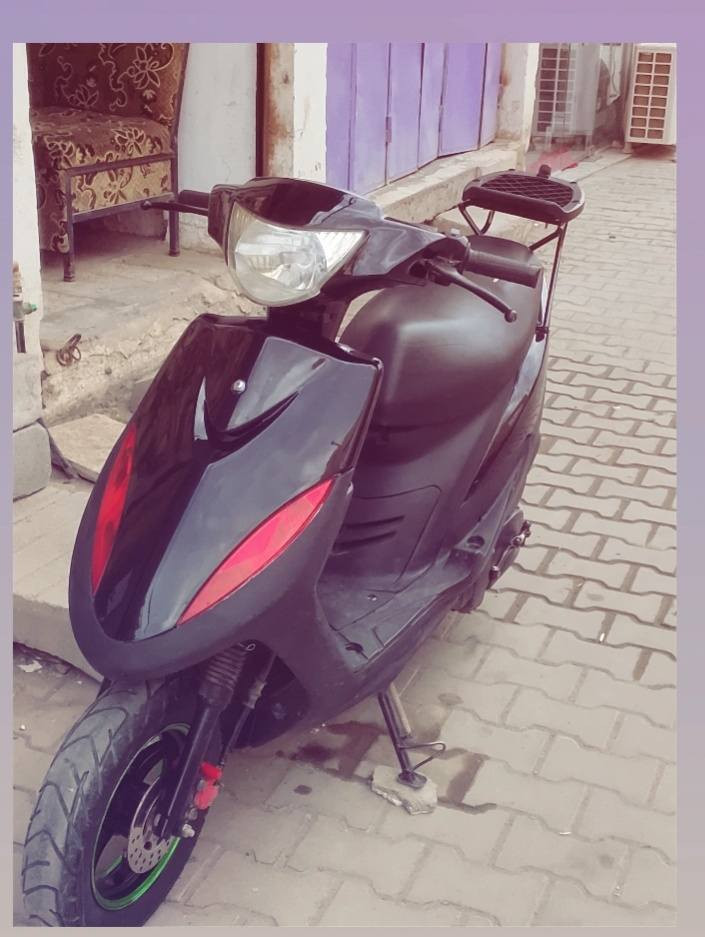 سلام عليكم دراجه ماكس للبيع بوشه 55 دراجه فول نظافه احلى من الصور شلعه ومعدل خير من  دراجه شغالة من طول الطول برغي ماناقصه السعر 550 وبيه مجال الشراي مكاني واسط قضاء الحي الاتصال *********** حتى لو مراوس عادي مراوس اربعه كير
