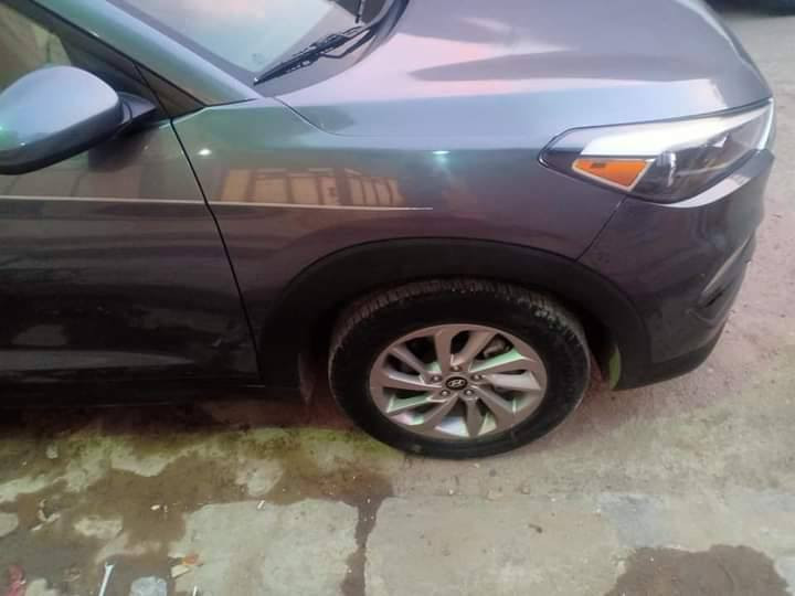 توسان موديل 16امريكي للبيع ١٤٠ ورقة السلام عليكم مكان السياره العبيدي


**إذا كنت صاحب هذا الإعلان وتريد حذفه لأي سبب، رجاءا أرسل رسالة إلى الدعم الفني**