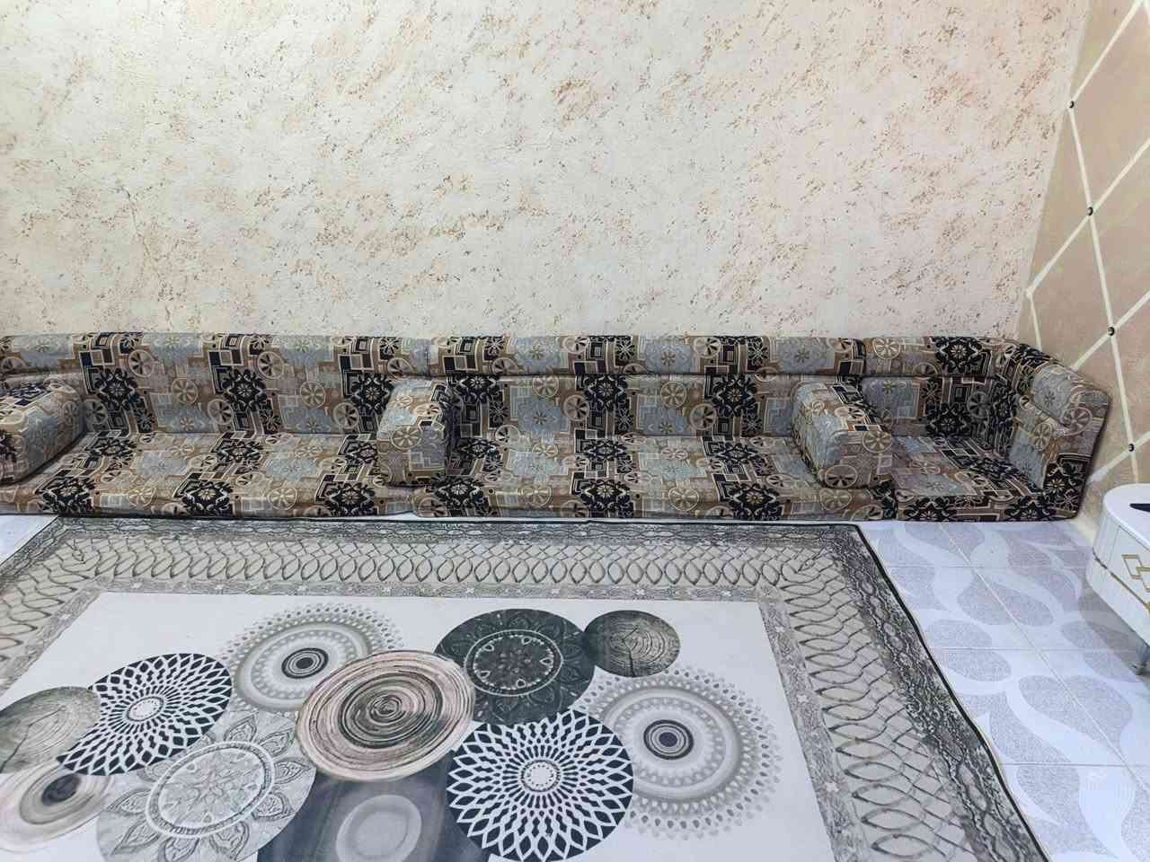 السلام عليكم
جلسة عربية مستعملة نضافة 95/100
مكانهة ابو الخصيب،، سعرهة 300 وبيهة مجال
رقم الهاتف: ***********
