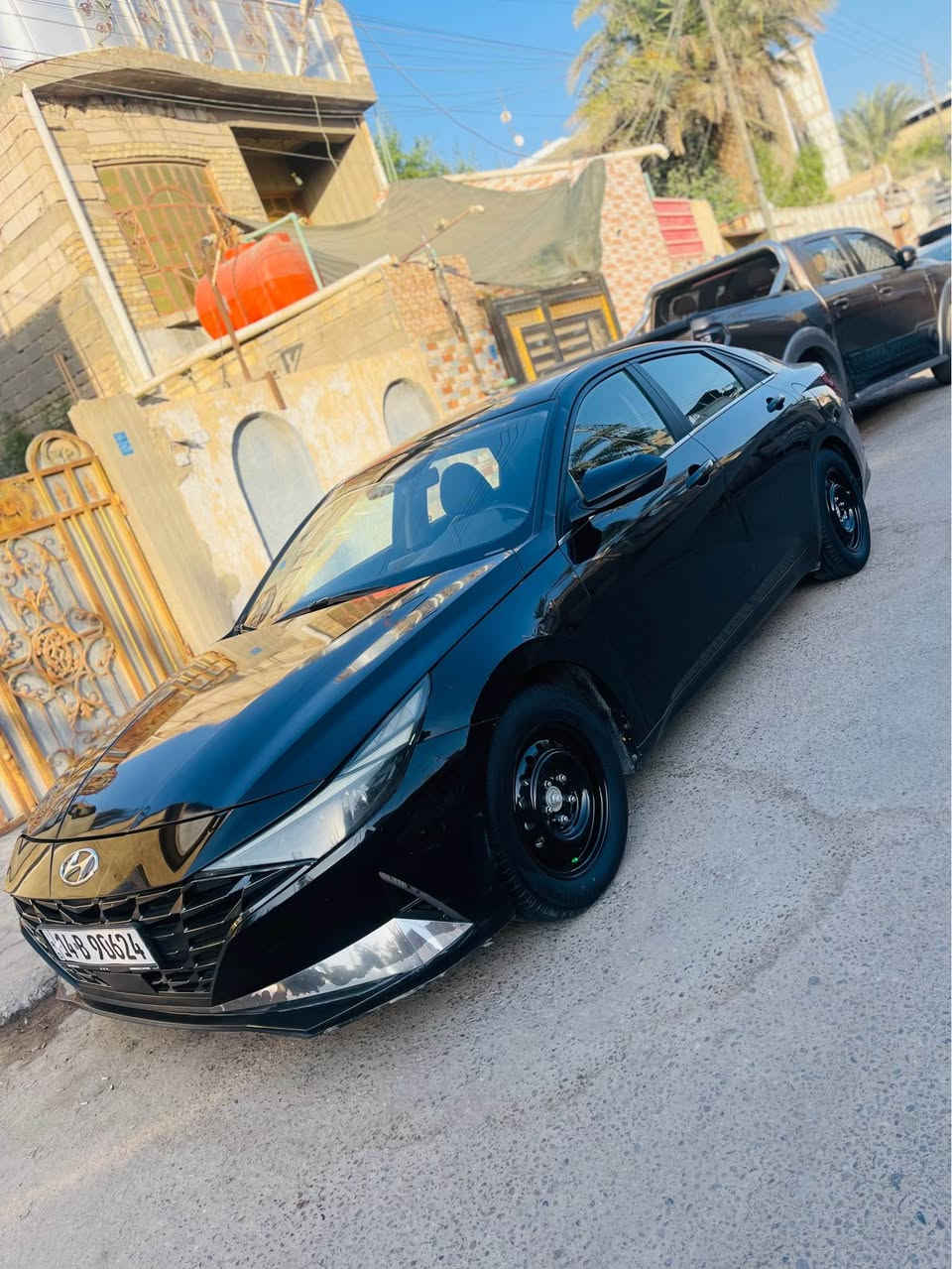 سلام عليكم
الانتره مديل 2023 وارد امريكي
سياره حره بسمي تحويل ثاني يوم
 مكينه 2000 دوش
 حادث جاملغ +بنيد + باب فقط
سياره فول مواصفات (لمدد) للاخير
فتحه ورادارات وكشنات جلد +تدفئه + شحن لاسلكي 
سماعات بوس  وبيها بعد كلش هواي مواصفات
 سعرها 145 وبيها مجال قليل كلش 
عنواني بصره
*********** البصرة, العراق
