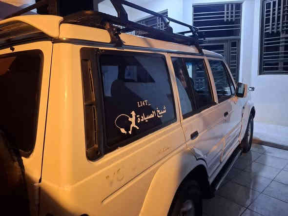 كالوبر موديل ٢٠٠٠ بأسمي رقم بابل مشروع وطني السياره جاهزه تخم تاير وجاهزه من كلشي بس منضومة تبريد نقصها بيها صبغ وبيها تلحيضات وتعال افحص واقتنع واخذها مكانها بغداد بسمايه واذا مراوس هم اراوس ***********
