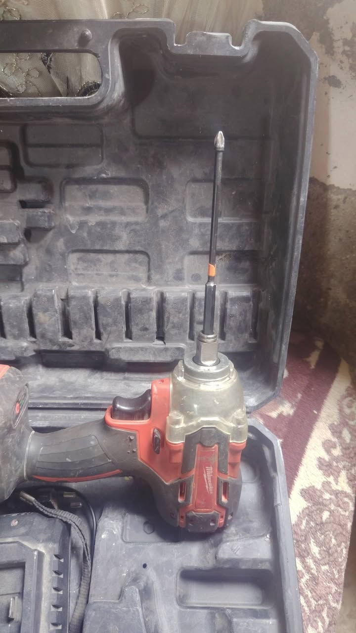 دريلات شحن ثنين دريل الأحمر جديد لقمه ودرنفيس وياه بطاريات ٢ وشاحنه الدريل الصغير بدون بطاريه وشاحنه الاستفسار خاص


**إذا كنت صاحب هذا الإعلان وتريد حذفه لأي سبب، رجاءا أرسل رسالة إلى الدعم الفني**