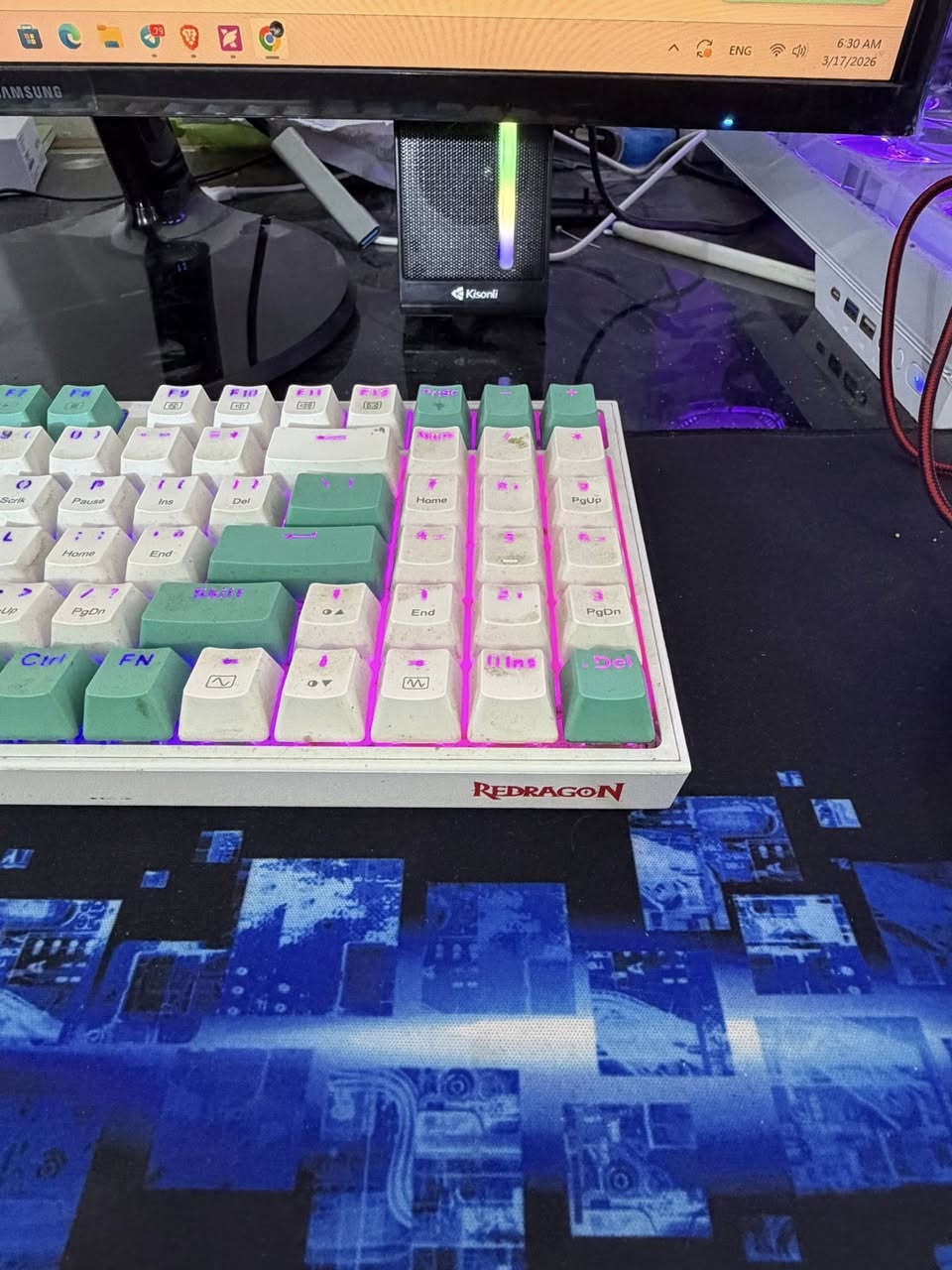 تجميعة pc كاملة للبيع
المحتويات: كيس + شاشة + ماوس + كيبورد

المواصفات؛

Ram: 16GB ddr4 - T.Force RGB

Hard: 2TB SSD (NVMe) 

CPU: intel i7-14700k 3.4p GHz قابل لكسر السرعة

GPU: Nvidia RTX 4060 8GB

Motherboard: Gigabyte Z790 S WIFI DDR4

Keybord: Redragon Veigar K643WGC

Mouse: Redragon M607 

تبريد مائي AIO براند Thermalright يحتوي

3 مراوح مدمجة مع التبريد RGB

كيس ابيض يحتوي على 6 مراوح RGB 

شاشة (سامسونج كيرف 60Hz) 

سبيكر خارجية

ملاحظة: كلهن بيهن ضمان ما منتهي من (١ سنة - ٣ سنين) كل الكراتين موجودة لكل القطع 

سعرك


**إذا كنت صاحب هذا الإعلان وتريد حذفه لأي سبب، رجاءا أرسل رسالة إلى الدعم الفني**