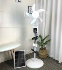 مروحة قائمة • ١٦ إنش • طاقة شمسية