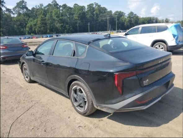 سلام عليكم 
للبيع K4     
حادث أمامي السيارة مواصفات Ex2025
هذا الشهر تدخل للميناء البصرة يوم 22/12/2025
ترهم ع كتّاب الشهداء وترهم حره بسمك
داخل الحاوية  السيارة 112$
حره بسمك واصل بغداد 147$
على كتاب الشهداء 131$ واصل بغداد
***********
***********
