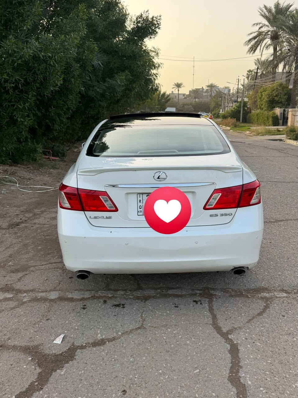 السلام عليكم لكزز ٢٠١١ فووول الفول. ادوات  ادوات ادوات متومه طبق الاصل كفالة من الكص. والفتح   السيارة احلى من الصور. 5 بصمات بانوراما.فتحتين  جلد تدفئة وتبريد. كشنات  قطعتين تبريد شاسة كبيرة بلادية كامرة   سماعات لكزز يطرشن لايت زنون عالي. وناصي تخم تاير جديد  مكينه ٦ سلندر ٣٥٠٠   كير ومكينة كفالة. جاهزه للاخير. مكانهه بغداد عارضهه ب ٦٤. وبيهه مجال. شباب مابيع بمدة ولاقسط. فقط نقد او مراوس حسب القناعة ***********
