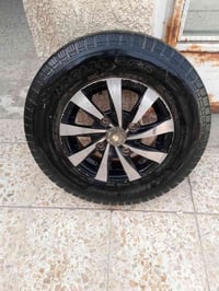 سبير خلفي جديد ما ماشي بي للبيع سعره 25وبي مجال قليل الشراي يجي خاص