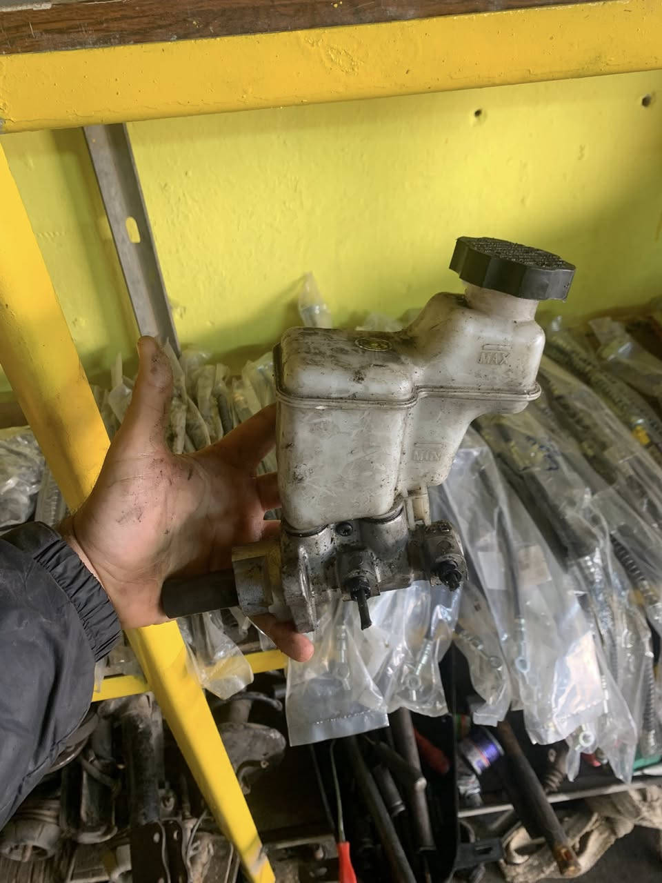 #اللهم صلى عل محمد وال محمد
تم بحمد الله افتتاح ورشةسلمان الجنابي لتصليح البريك 

نضام(ABS) _بور بريش _عمبار _فتح حداديه عامه لكافة انواع السيارات

مع الضمان في العمل والادوات///@إشارة

الاعنوان ((حله _ حي الصناعي_ داخل كراج البلديه ))  

سلمان:-‭0782 528 7220‬

علي :-***********                  سجاد:-***********
