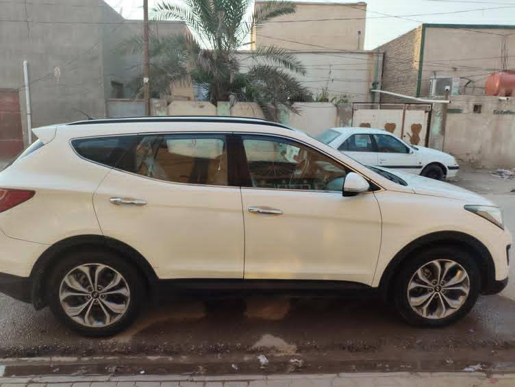 السلام عليكم
سنتافي خليجي ٢٠١٤ محرك اربعه سلندر 

١٤٥ وبيه مجال حك الجيه 

مكان سياره :النجف 

الشراي يتصل ع رقم
***********
