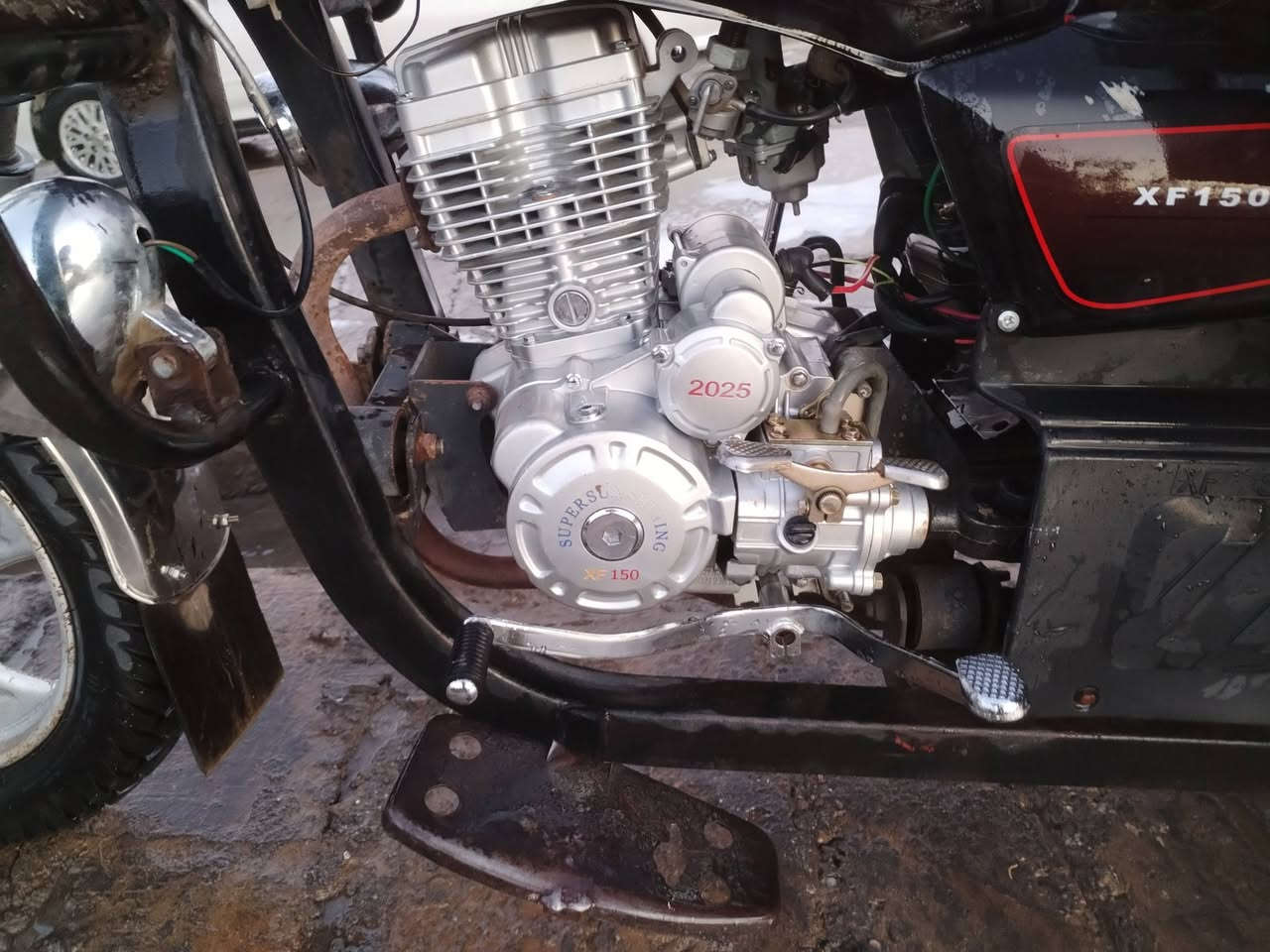 ستوته جمره رقم ابيض سنويه بأسمي بابل موديل ١٤ بيه محرك ٢٥ ما مفتوح ستوته نضيفه أو جاهزه. كهرباءيات شغاله سنويه ***********  سعر 1600 أو بيه مجال
