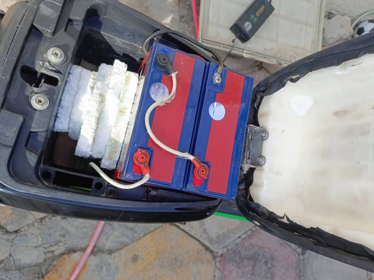 سلام عليكم دراجه شحن للبيع ار 9 دراجه نضيفه بطاريات 32 امبير 5 بطاريات سرعته 99 مديله 2025 سعره 350 مكاني بصره قبله


**إذا كنت صاحب هذا الإعلان وتريد حذفه لأي سبب، رجاءا أرسل رسالة إلى الدعم الفني**