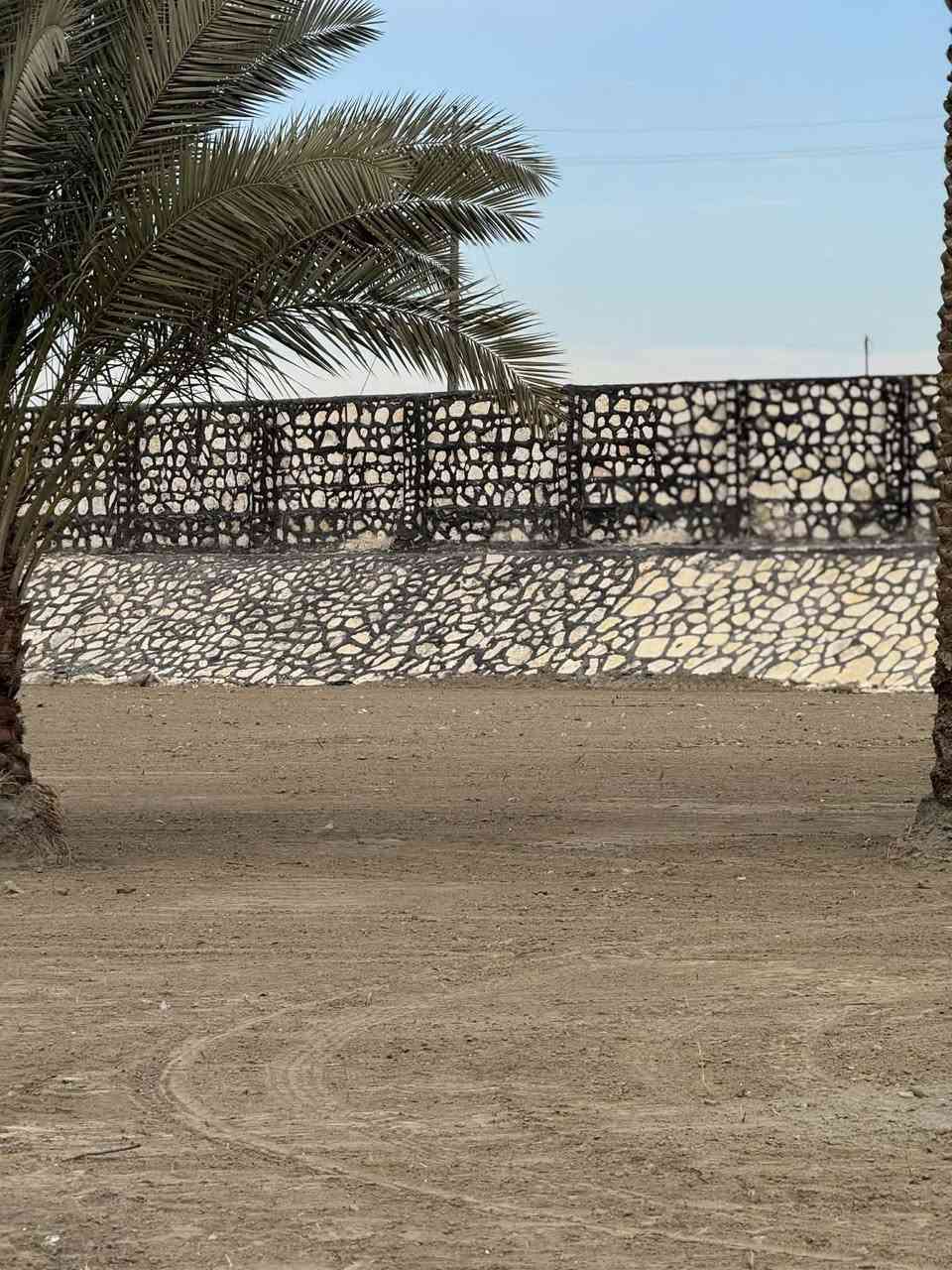 ‭٠٧٧٦ ٤٢٧ ٨٢٣٧‬
