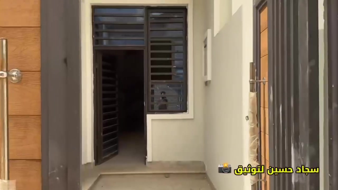 بيت بناء جديد الاسكان الصناعي شارع الحولي مقابيل حسينية وليد الكعبة ثالث بيت بالفرع مساحة ١٥٠ متر طابق واحد استقبال وصالة وغرفتين وحمال داخلي وخارجي ومنور بناء درجة اولى البيت غير مسكون جديد 
الاستفسار والتواصل 
 
***********

