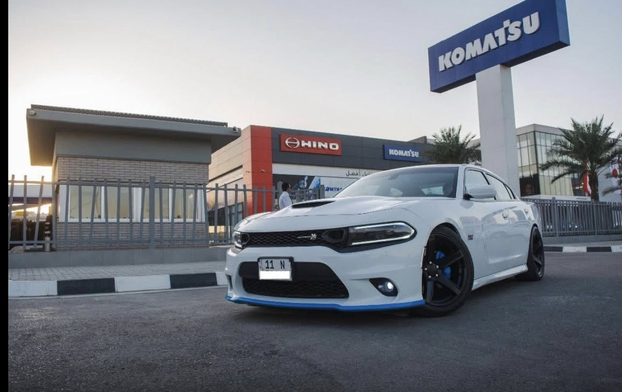 دوج جارجر 2020 5.7
ماشية 37 الف فقط 
صبغ جاملغ خلفي مالضربه والجاملغ الامامي بي بارد ميرجع حلو بدلته بواحد نفس الون والقديم موجود ايرباك راجع سستم
الاضافات
لحية
اكسل قفل 
عربانه كامله خلفية srt
فجوج برمبو 
هدرز srt
كاردن srt 
صدر كله srt ديلا صفر
لويات ايباخ
دركة rpm
بلي حجم اكبر 
السياره حلوه ونضيفة لا استعراض ولا شي 
تخم تاير حديد وويل دايتونا 6.4 اصلي جديد 
سعرها 235 وبيها مجال 
***********
