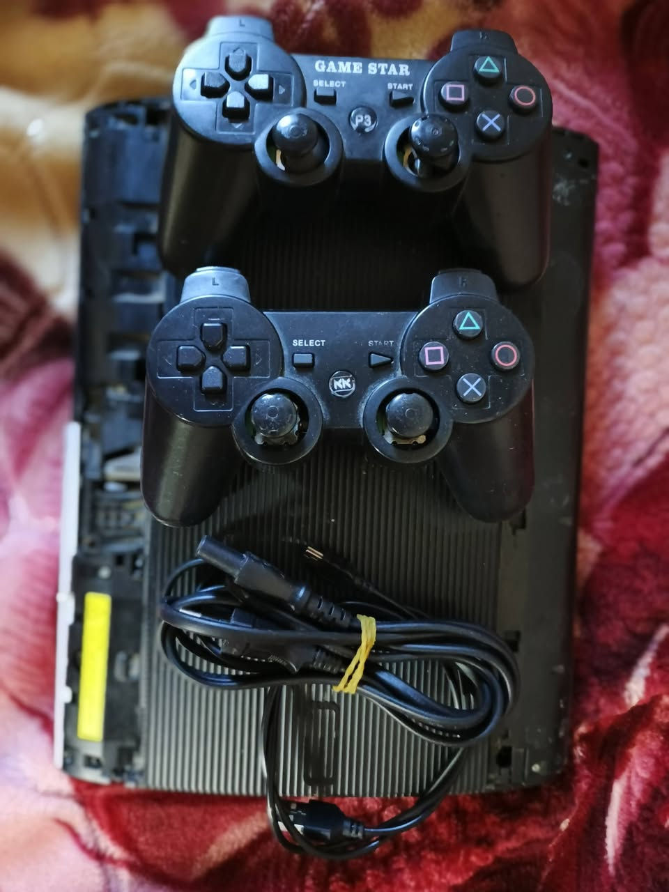 بلاي ستيشن 3 سوبر سلم معدل
ملحقات 
ايادي كوبي عدد 2 
وصلت بور اصلية 
وصلة شاحن 
وصلت HD لشاشة 
مساحة الهاردسك (((500))))
نازل عليه (28) لعبه من الاكثر طلباً و اجملهم 
0785471789


**إذا كنت صاحب هذا الإعلان وتريد حذفه لأي سبب، رجاءا أرسل رسالة إلى الدعم الفني**