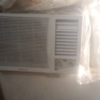 مكيف البيع  جديد وبيه ضمان سعر 250 وبيه مجال 07886508121