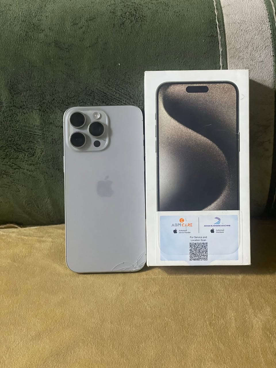 سلام عليكم 15 ابرو ماكس جهاز مامفتوح والامبدل بي شي ابدن نضيف بطاريه 92  بس  بي فطر خفيف بلضهر مامبين للتواصل ***********
