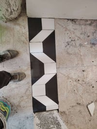 خلفه متفرغ( سيراميك ارضيه تغليف درج ) تصال ع وايساب 07805962652