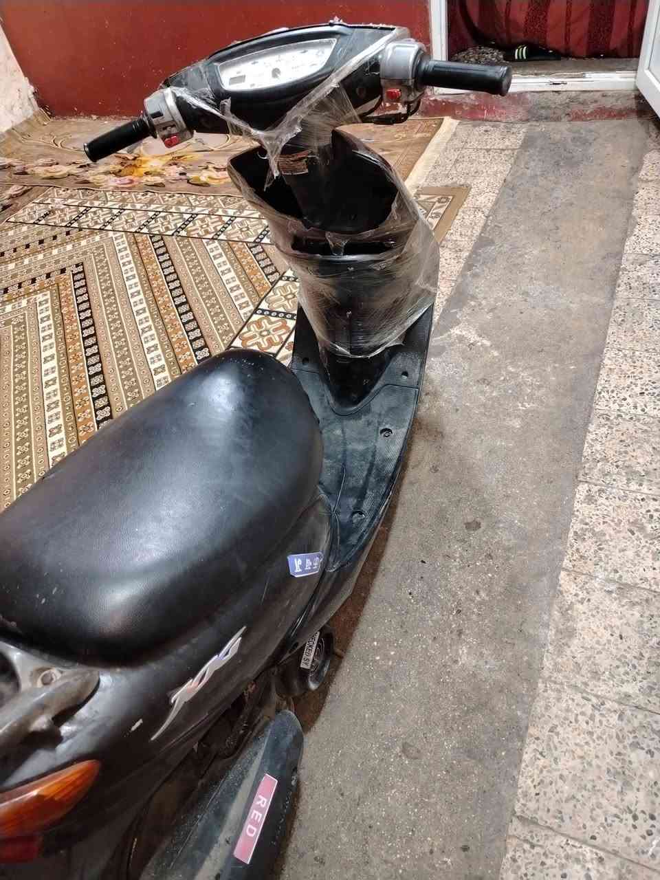 السلام عليكم عصفوريه للبيع دراجه جاهزه كبل للشارع نكره سلف هندر شغال كلها شغاله دراجه خير من الله السعر ٢٥٠ وبيها مجال بسيط كلش متواجد عل خاص ***********
