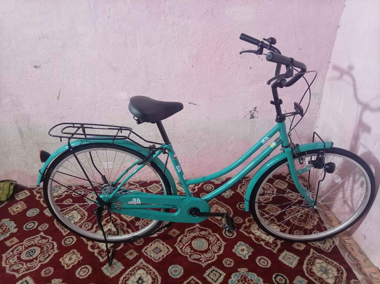 السلام عليكم ورحمة الله وبركاته بيسكل للبيع جديد مستعمل قليل السعر ميه وخمسين للستفار 
واتساب سيم كارت عادي ***********
