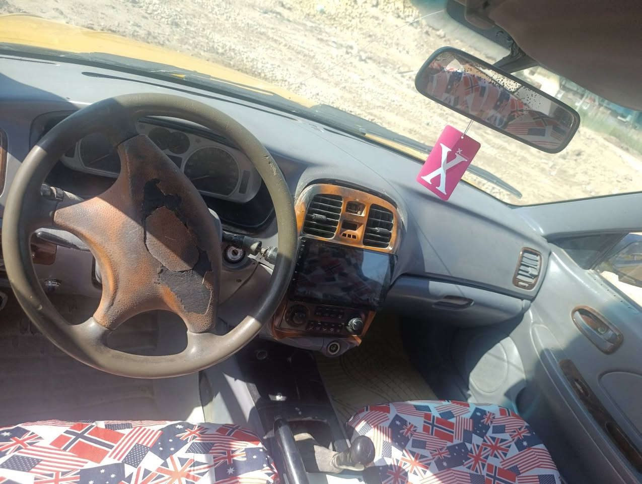 السلام عليكم سياره اوبتيما 2001 سياره جاهزه المكينه الحداديه منتخب تاير وراعيها موجودد 22 وبيها مجال هذا رقمي ***********
