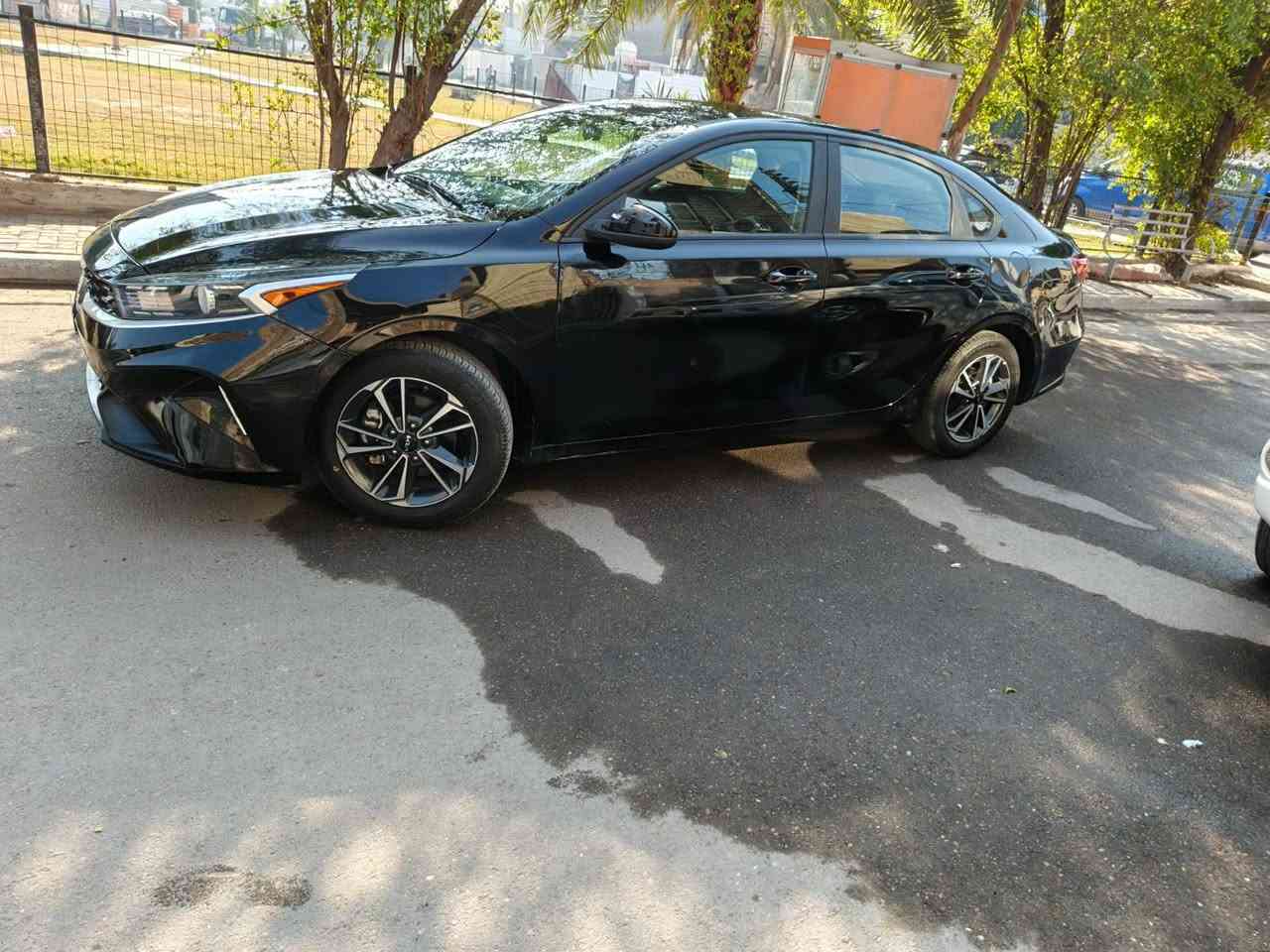 سلام عليكم فورتي 2024  صور حادث بمنشور  بدون اللغود بدون شواصي  بس بيه راس شاصي  وجاملغ الخلفي بارد سياره جديده ماشيه ١٨ الف تخم تاير سياره نص فوول رادار خلفي أمامي وجانبي شاشه كبير تحكمات  استيران  مواصفاتها معروفه
وسياره  جديده جاهزه من كلشي
سعر 122.       بدون رقم  بدون رقم
مكاني بغداد الكرخ 
***********
