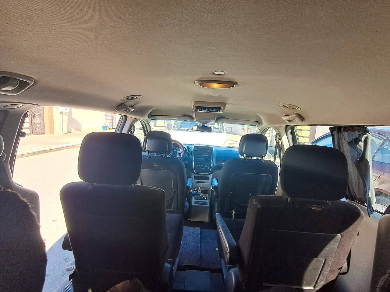 السلام عليكم
للبيع دوج كرفان ٢٠١١ رقم اربيل بدون ضرر  السعر 115 وبيها مجال
للاستفسار اكثر خاص او الاتصال ***********
