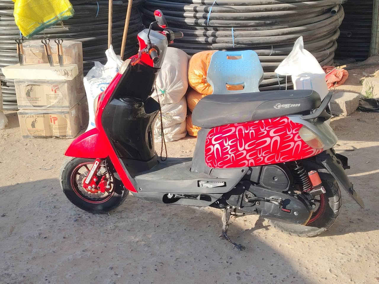 السلام عليكم بوليس حديث موديل ٢٠٢٥ كل نقص مابيهه دشبول الاكتروني.. العنوان نجف خان النص السعر ٦٠٠
رقم الهاتف***********
