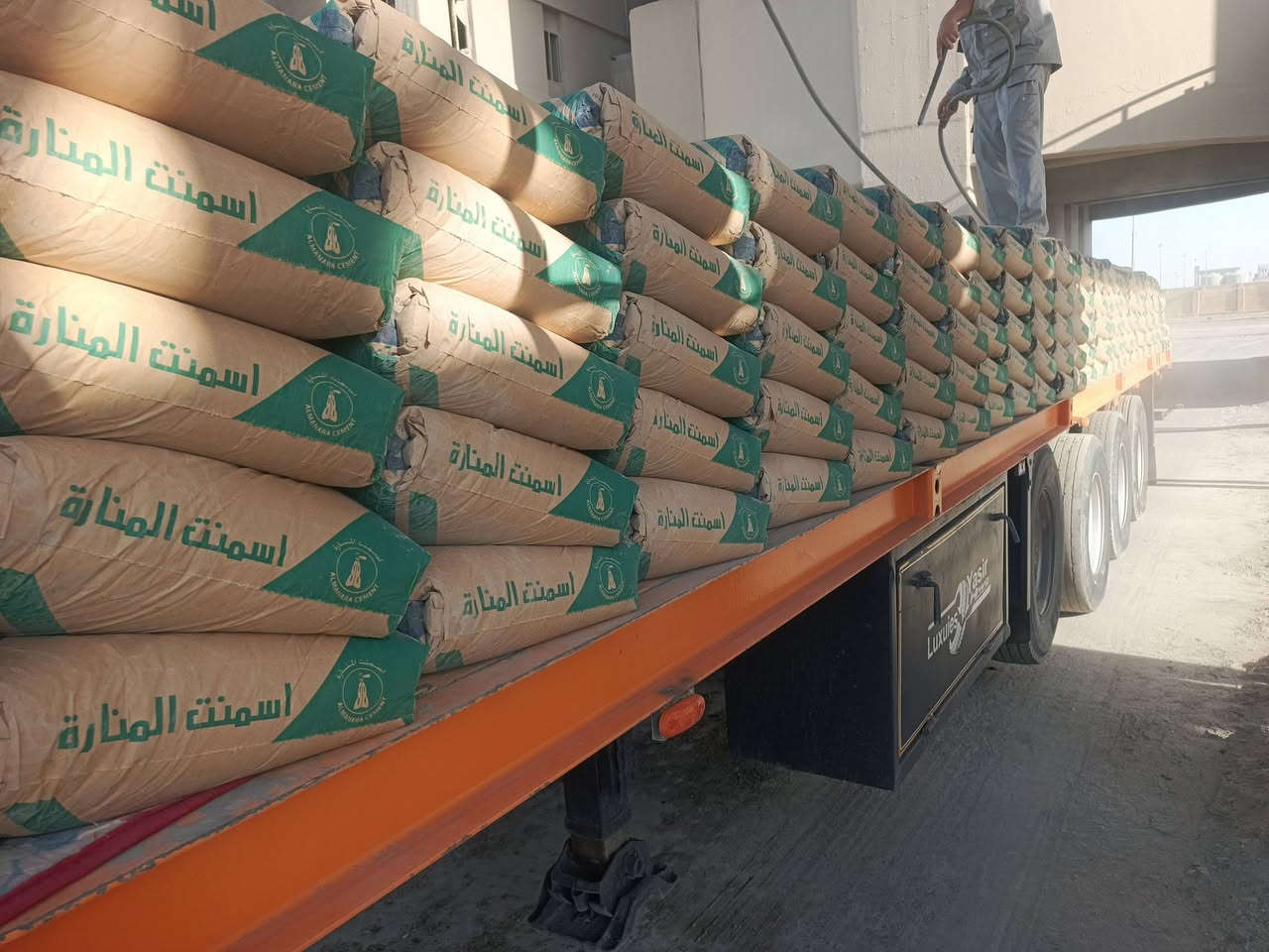 السلام عليكم عربانه اوربيه للبيع مزوج بلادي R11 تخم تاير ب80 وبيهه مجال ***********
