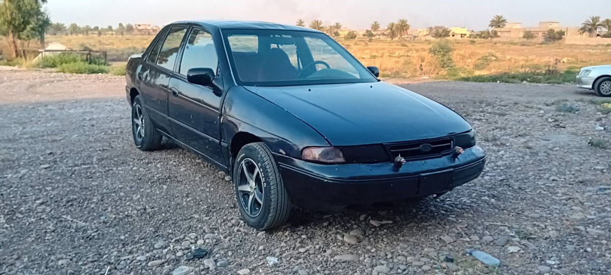 للبيع كيا سيفا ادوات  كير مكفول محرك فقط تبخير سياره كامله كهربائيات كلها شغاله تخم تاير صدر أمامي خلفي نص عمر سعرها 15 بيها مجال مكان صلاح الدين الضلوعيه ***********
