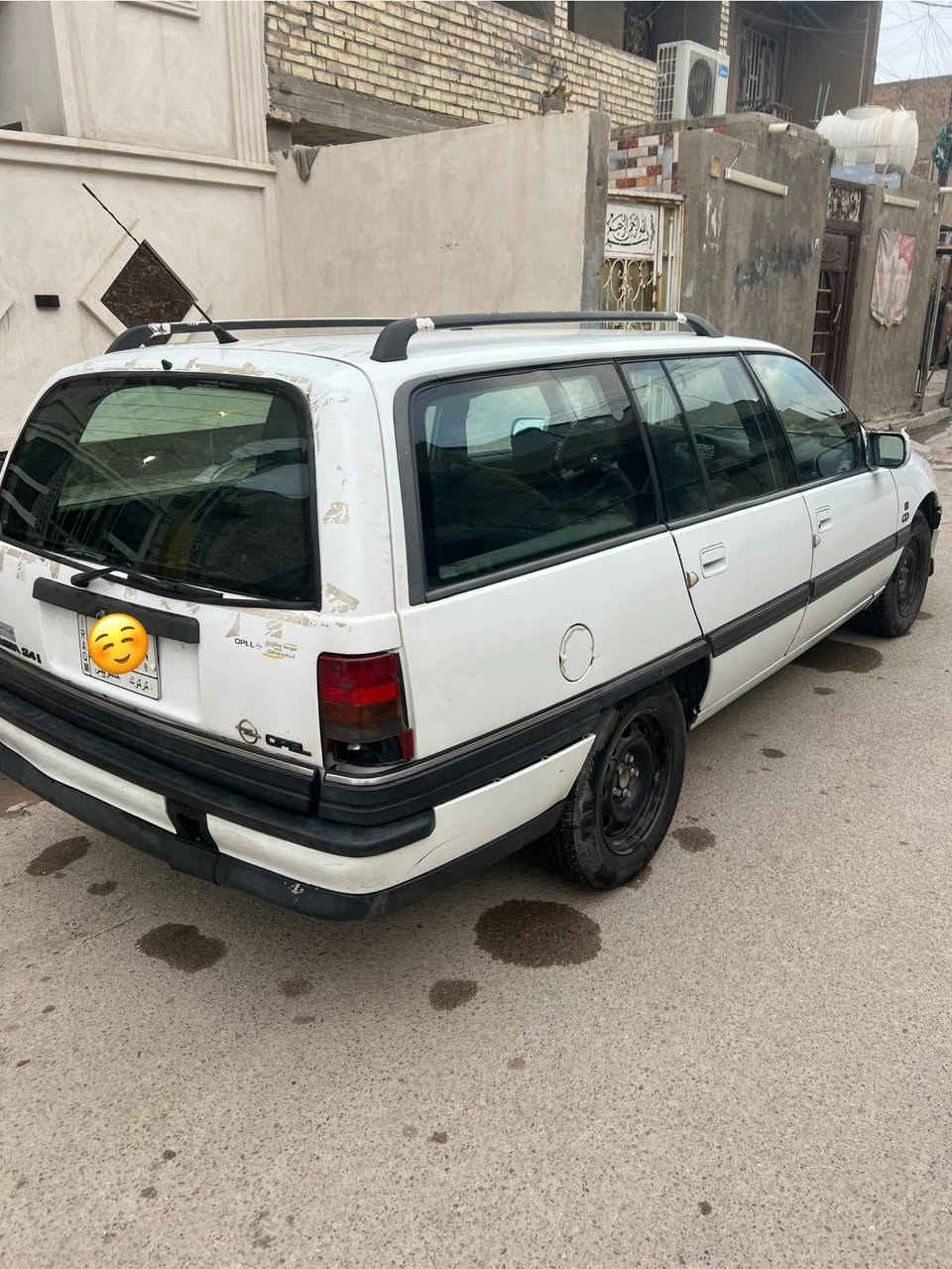 اوبل اوميكا ستيشن 1993 رقم كركوك مكينه 2400 سياره بلاديه بدون لا ضربه و لا صبح و لا خياس فقط شخوط مكينه جاهزه كير و اكسل كله مكفول السياره تبريد  و جام امامي كهربائي السعر 40$ ***********
