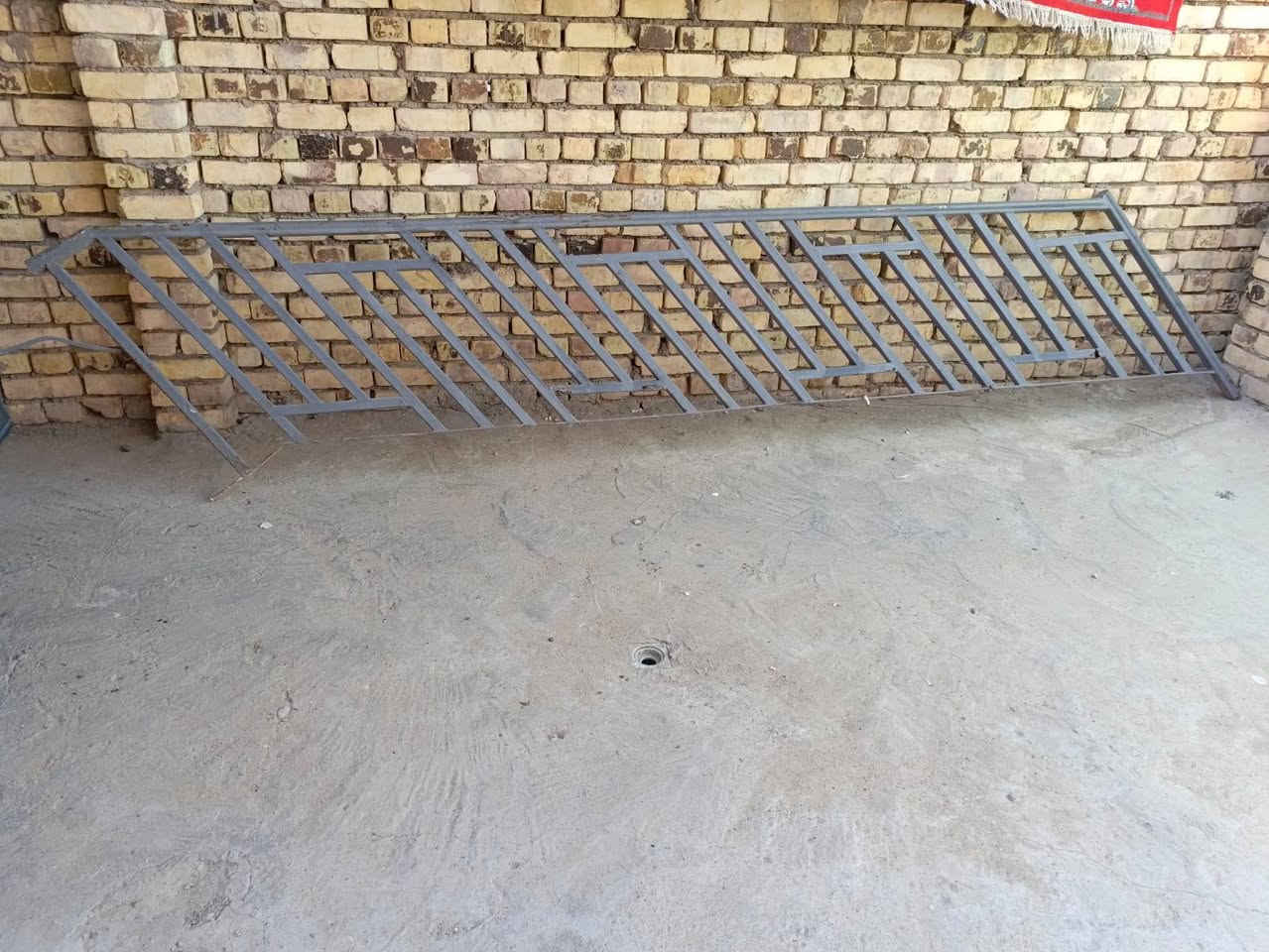 اميازه عدد ٣ حديد جدا قوي محجر نظيف طول ٤ متر وكسره ثانيه طول متر ونص
للبيع بسعر مناسب جداً الاستفسار الاتصال بالرقم  ***********
