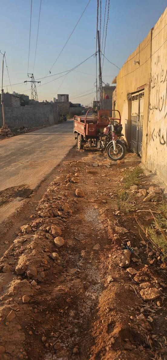 مشتمل للبيع 
الموقع/العباسية ورة جسر العباسية منطقة الخدية
-قرار محكمة 
تبعد عن الشارع العام 50متر 
المساحة /100متر 
ماي كهرباء تبليط مجاري كاملة 
السعر 20قابل للتفاوض 
للاستفسار 
***********
