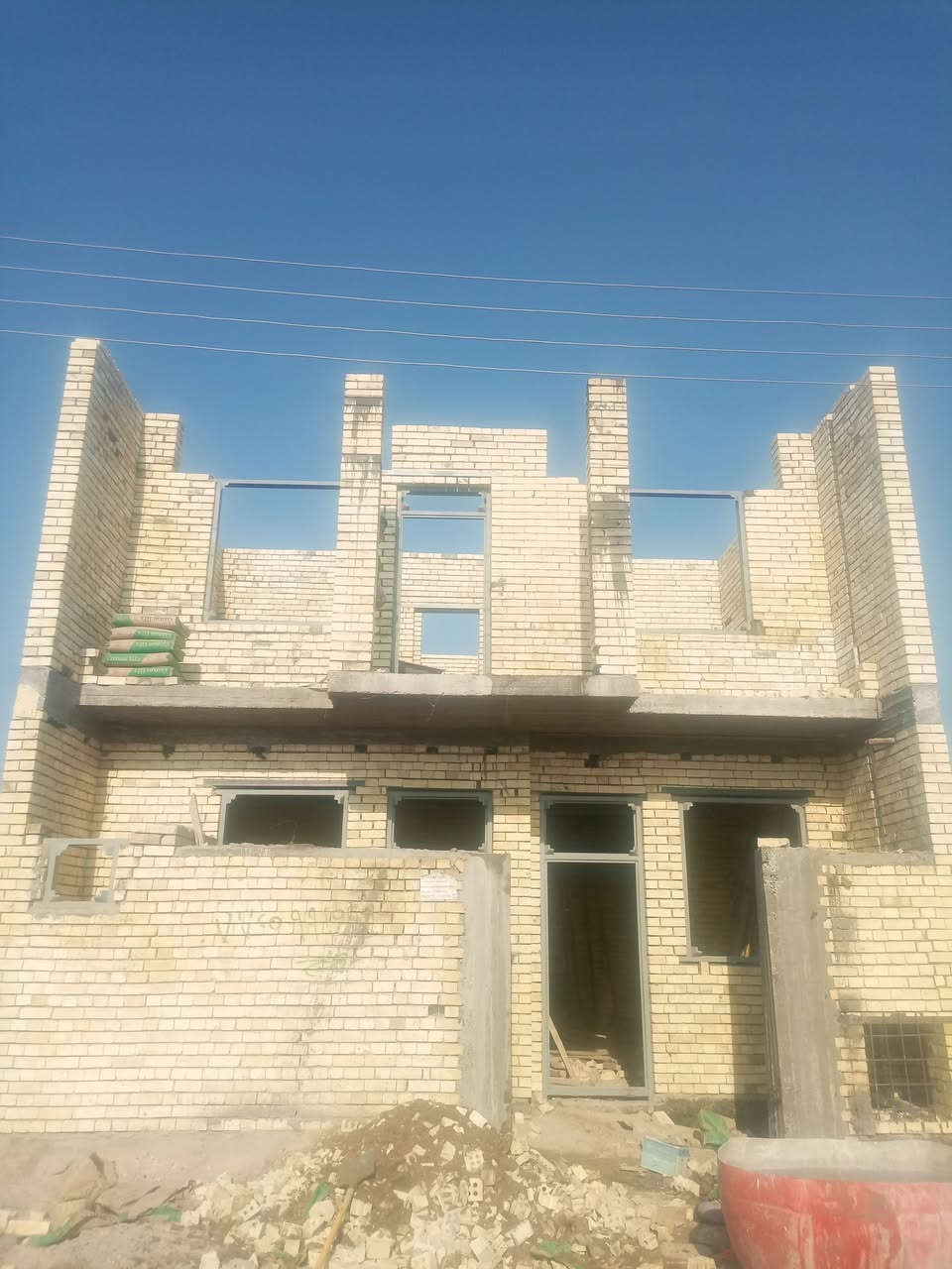 خلفه بناء درجة اولى شغل سريع ونضيف شغل مهندسين متفرغ حاليا في كربلاء ‏‪
***********
