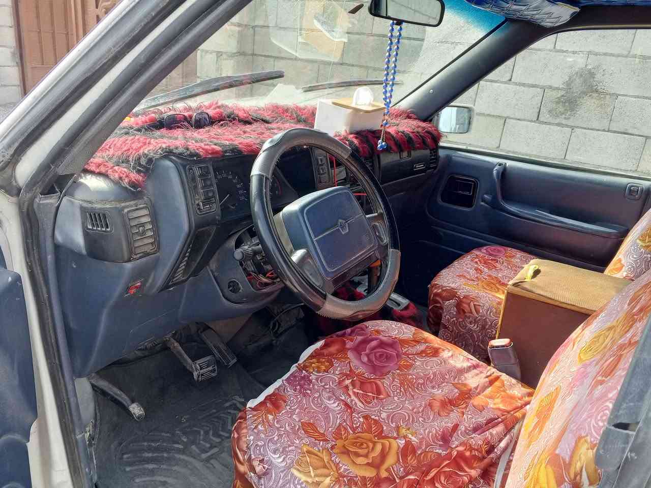 السلام عليكم ورحمة الله وبركاته 
سيارة للبيع أو امراوس.كلايزر دوج موديل 95 .نظيفه من كلشي كير ومحرك 2000 ابو الكف.تايرات جدد..رقم ديالى 
الماني. تحويل ثاني يوم مباشرة.السعر 35 ......للاستفسار الاتصال على الرقم *********** .أو مراسلة الصفحة...
