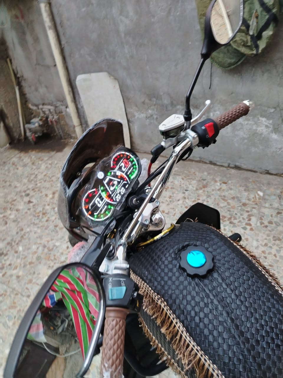 دراجه سوناك موديل 26 حتى دهن الشركه بيها ماما شيه جديده تماما ومكفوله من جميع الجهات السعر عل الخاص


**إذا كنت صاحب هذا الإعلان وتريد حذفه لأي سبب، رجاءا أرسل رسالة إلى الدعم الفني**