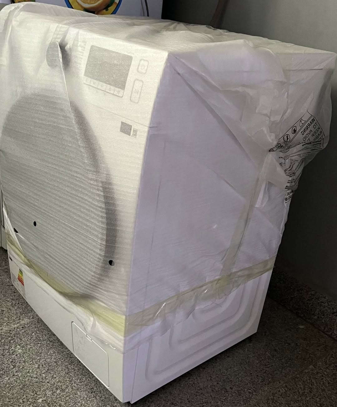 غسالة سامسونج جديدة للبيع
غسالة عين
جديدة 100% وغير مستعملة نهائياً
أوتوماتيك بالكامل
سعة 9 كغم
تصنيف طاقة ++A موفرة بالكهرباء والماء
أداؤها ممتاز وتنظيفها قوي
هادئة أثناء التشغيل ومناسبة للعائلة

السعر ٦٥٠ ألف دينار
وبيها مجال
بغداد الكرادة


**إذا كنت صاحب هذا الإعلان وتريد حذفه لأي سبب، رجاءا أرسل رسالة إلى الدعم الفني**