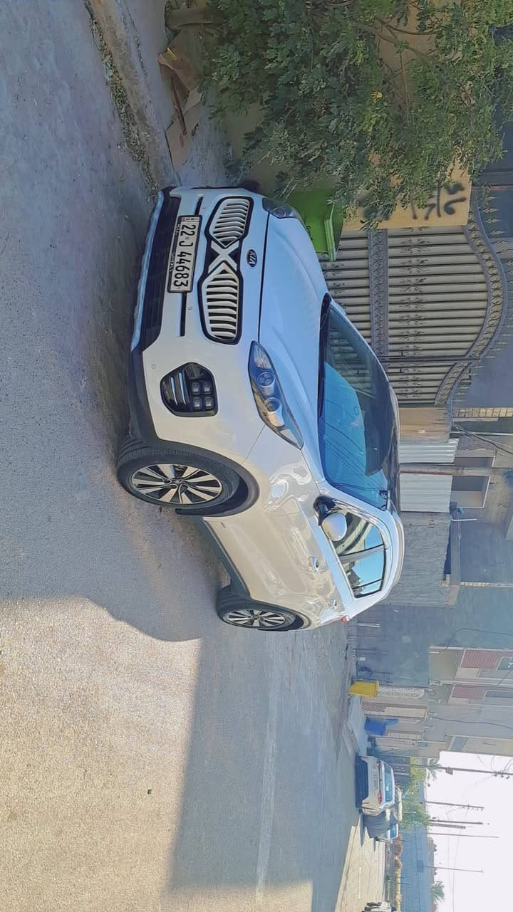 السلام عليكم 
كيا سبورتج 2016 خليجي سلفاكي شكل سبورتج 2019 تجي فول مواصفات لأصحاب الخبرة يعرفون شنو سلفاكي ماشية 126 حقيقي رقم اربيل إنكليزي جديد والسنوية بأسمي وتحويل  مباشر سعرها 157

المواصفات 
✅ فور ويل 
✅ نضام صعود منحدرات 
✅ شاشة اعطال 
✅ سستم صوت JAP بلادي 
✅ بصمة + بصمة أبواب 
✅ شحن لاسلكي 
✅ هاندبريك دكمة
✅ سقف بنراما 
✅ كشنات جلد 
✅ كرسي السايق مساج
✅ تحكم ستيرن 3 انضمة ( سبورت ايكو نورمال )
✅ مري شفط مع نضام الترحيب و أشاير بالمري 
✅ تبريد قطعين  
✅ شاشة كامره 
✅ رادار امامي خلفي جوانب ( مانع اصطدام )
✅ كروز مثبت سرعة 
✅ تحكم ستيرن كامل ( فول تحكم )
✅ شاحن واير ليس منافذ UPS امامية وخلفية 
✅ لايتات زنون + كشافات ضباب 
✅ مانع انزلاق

بغداد السيدية ***********
