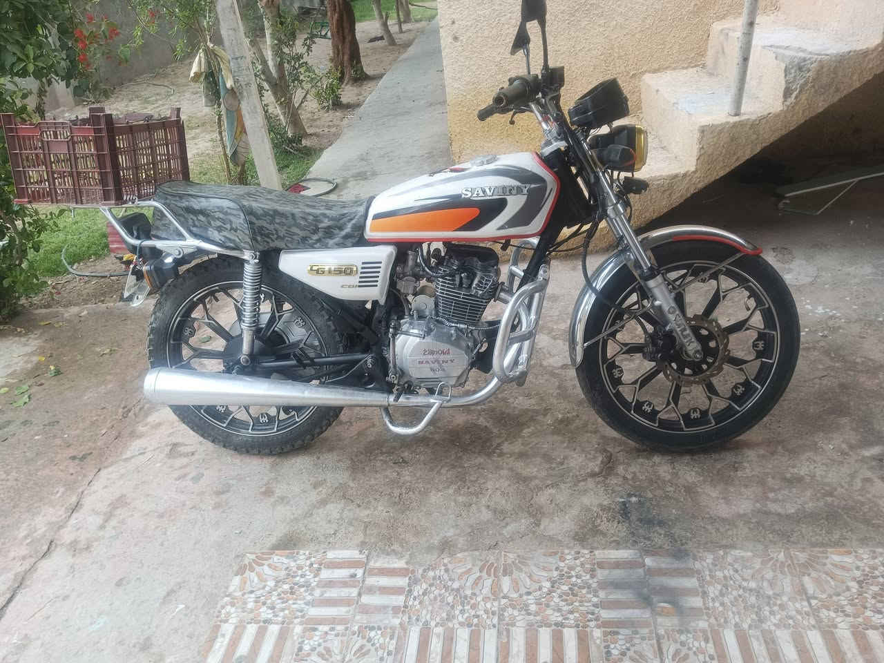 دراجه ايراني السويج وهندر جديده السعر 350 قفل المكان التاجي ***********وبلعافيه علي ياخذها
